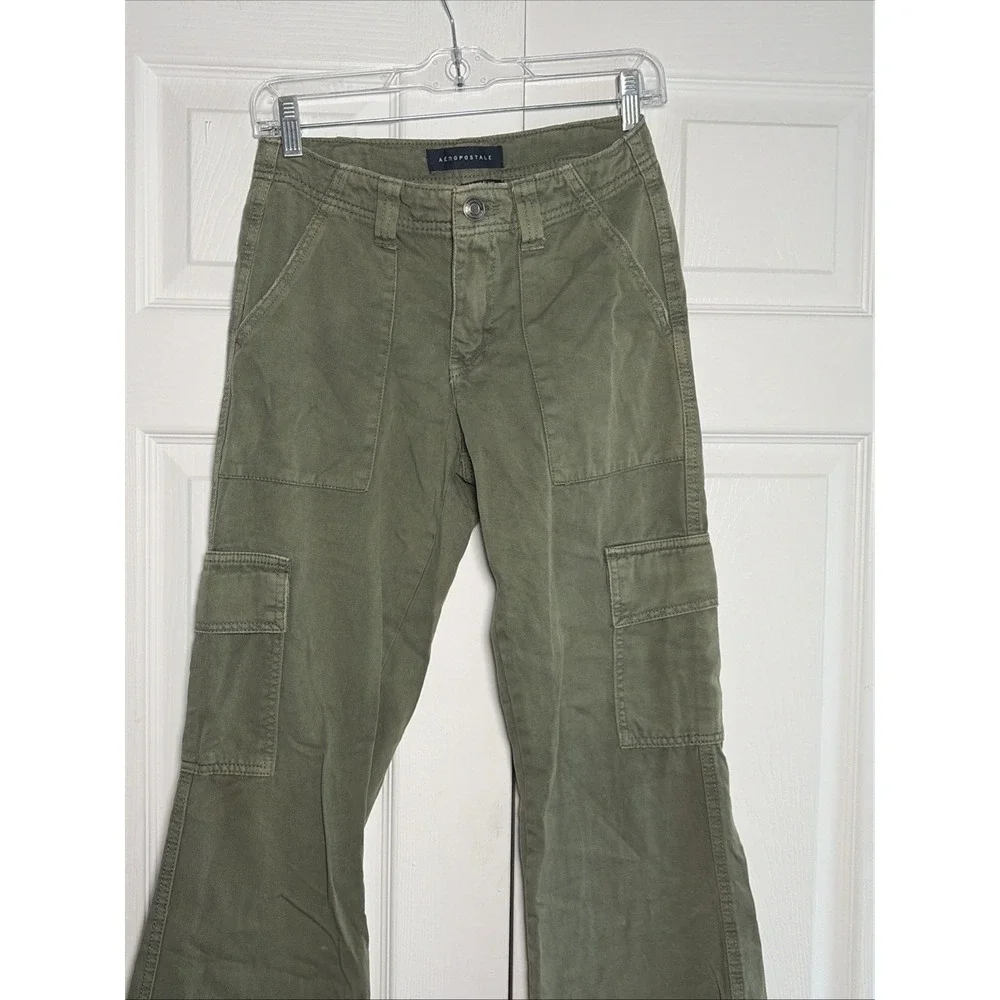 Aeropostale Low Rise Flare Utility Cargo Pants Womens Size 0 Olive Green Cotton - Picture 2 of 5